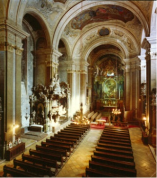 Templombelso zirc.jpg