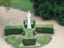 Szent bernat szobor.jpg