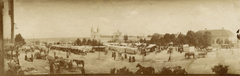 Fájl:Rákóczi téri vásár 1910-ben.jpg